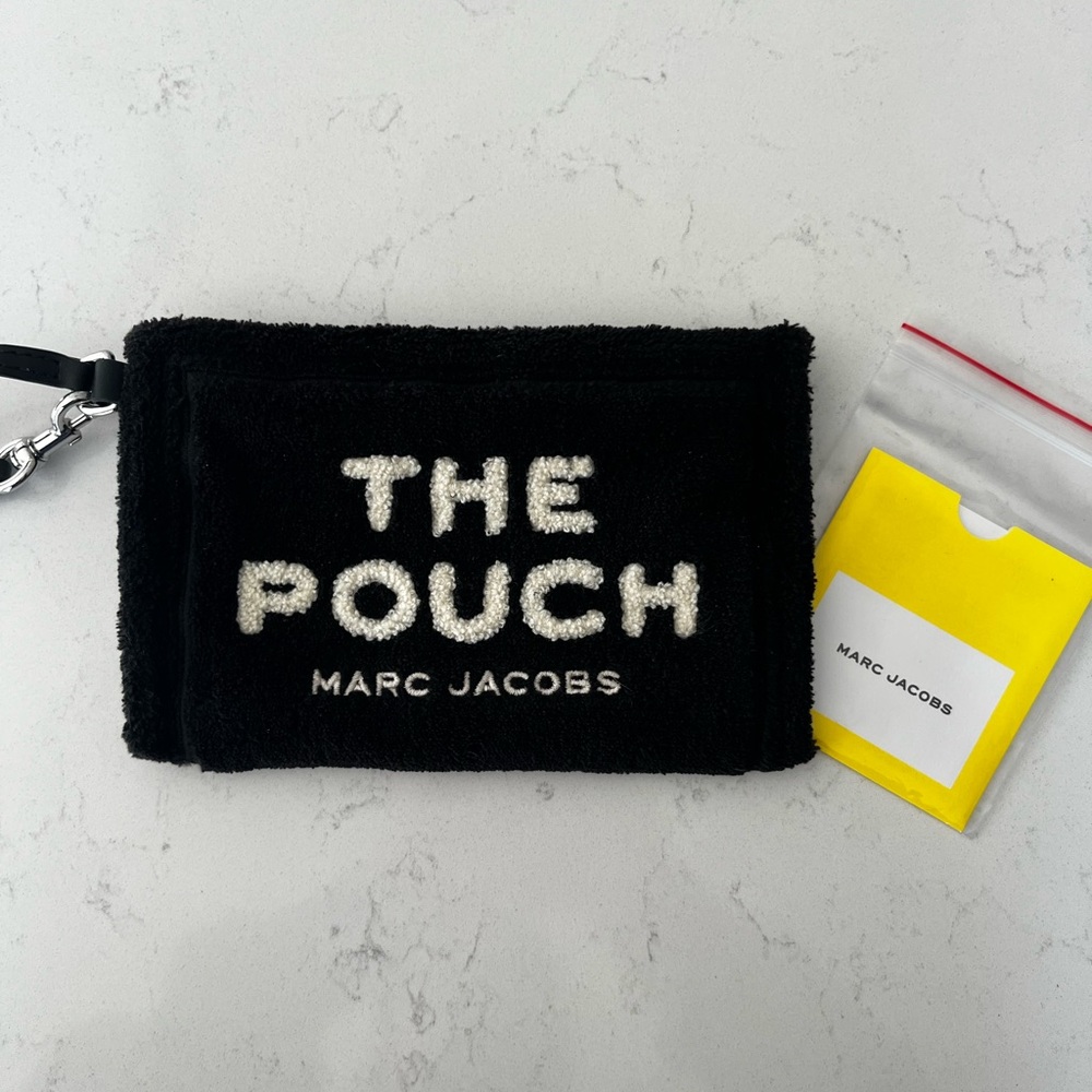 Marc Jacobs The Terry Pouch Black